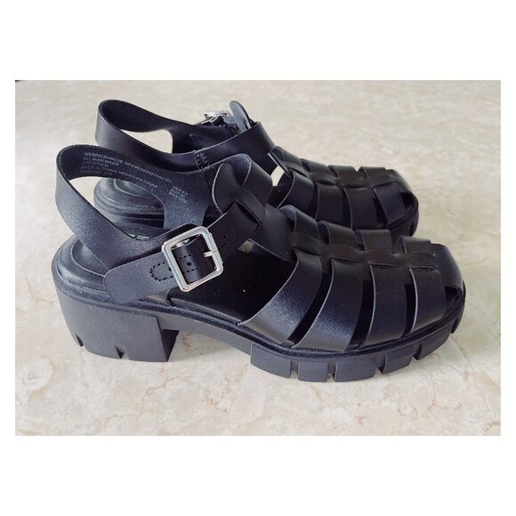 Madden Nyc Shoes - NWOB Madden NYC Sz 8.5 Genesis Fisherman Block Heel Sandals in Black